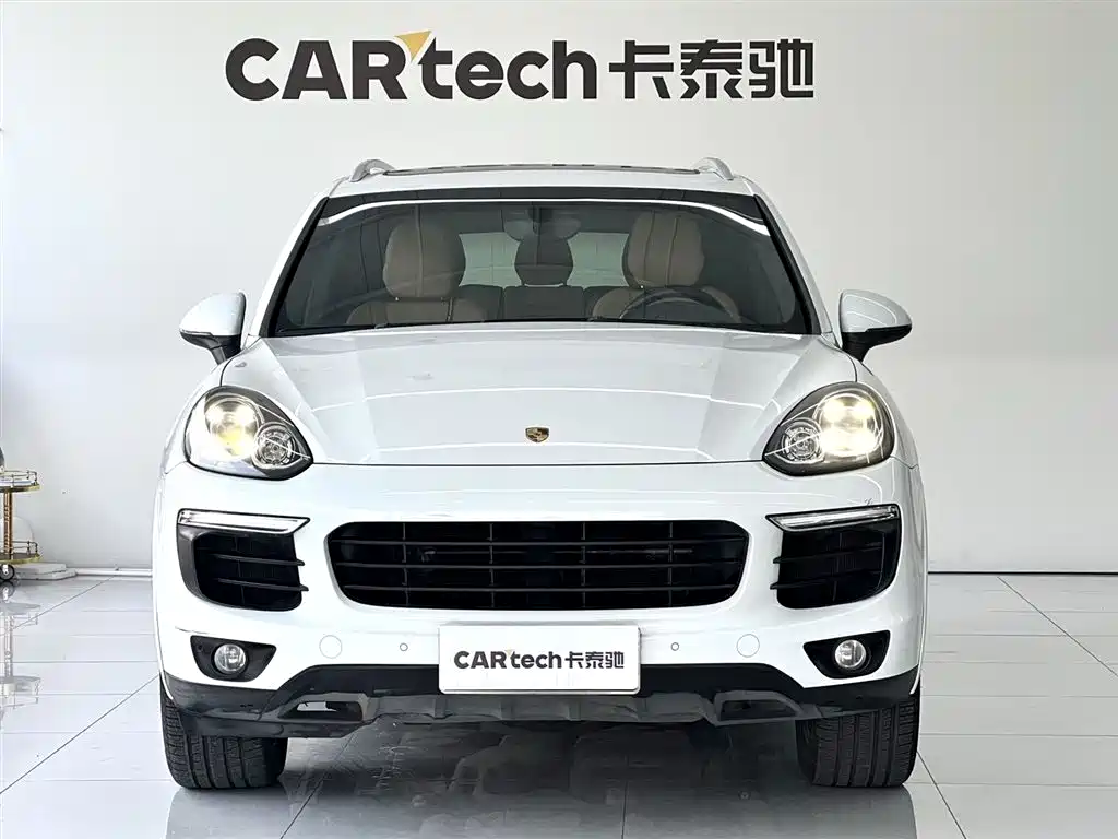 Porsche Cayenne 2016