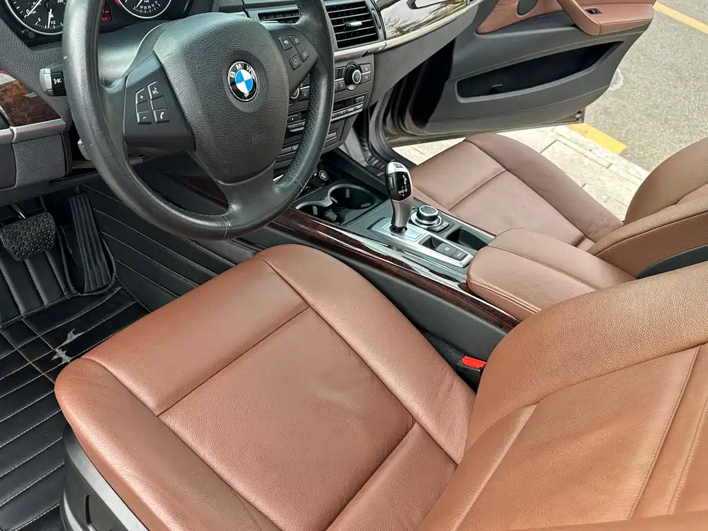 BMW X5 2012 — фото 18