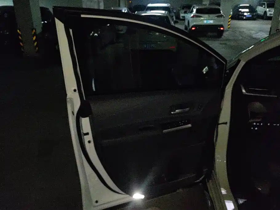 Toyota Granvia 2024