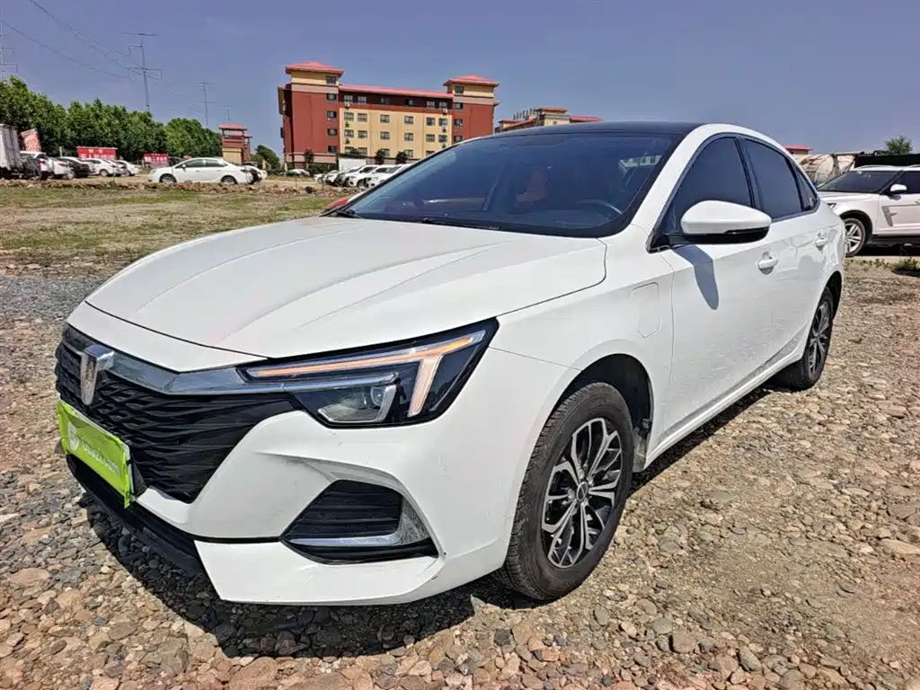 Roewe i6 MAX New Energy 2024 — фото 1
