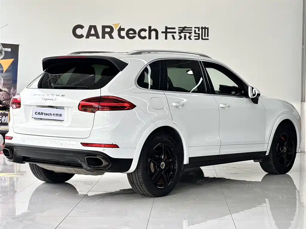 Porsche Cayenne 2016
