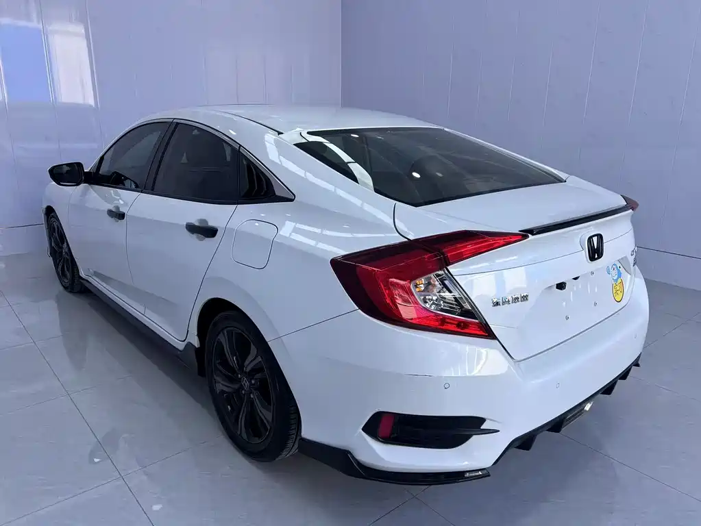 Honda Civic 2020 — фото 3