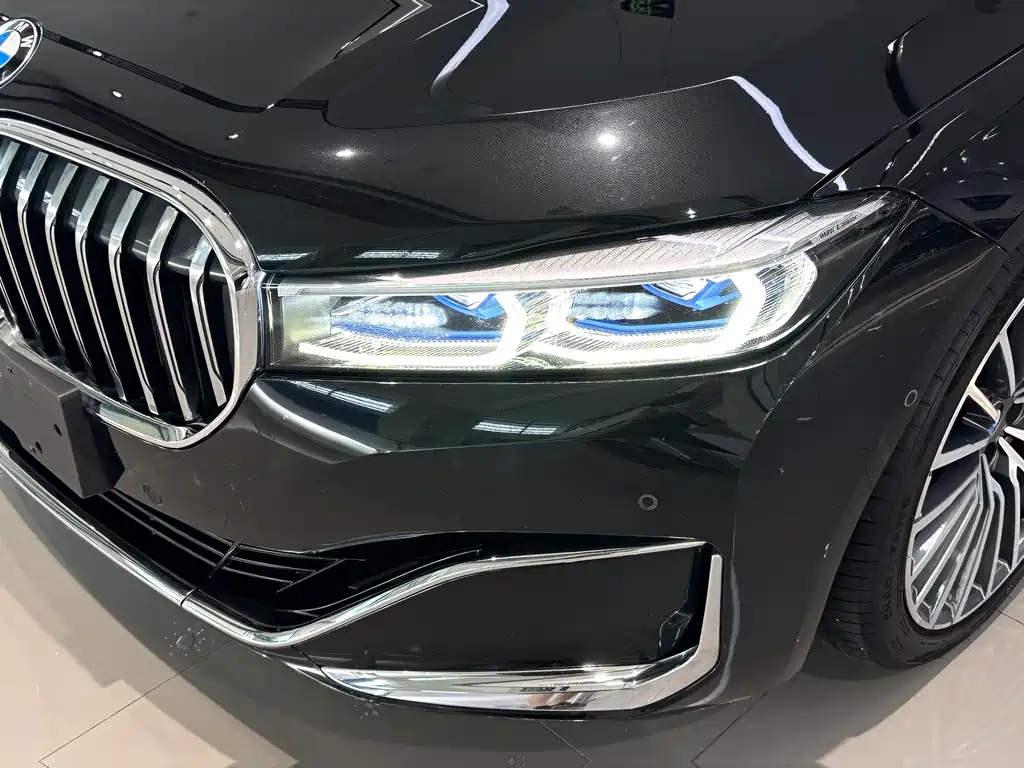 BMW 7 Series 2020 — фото 8