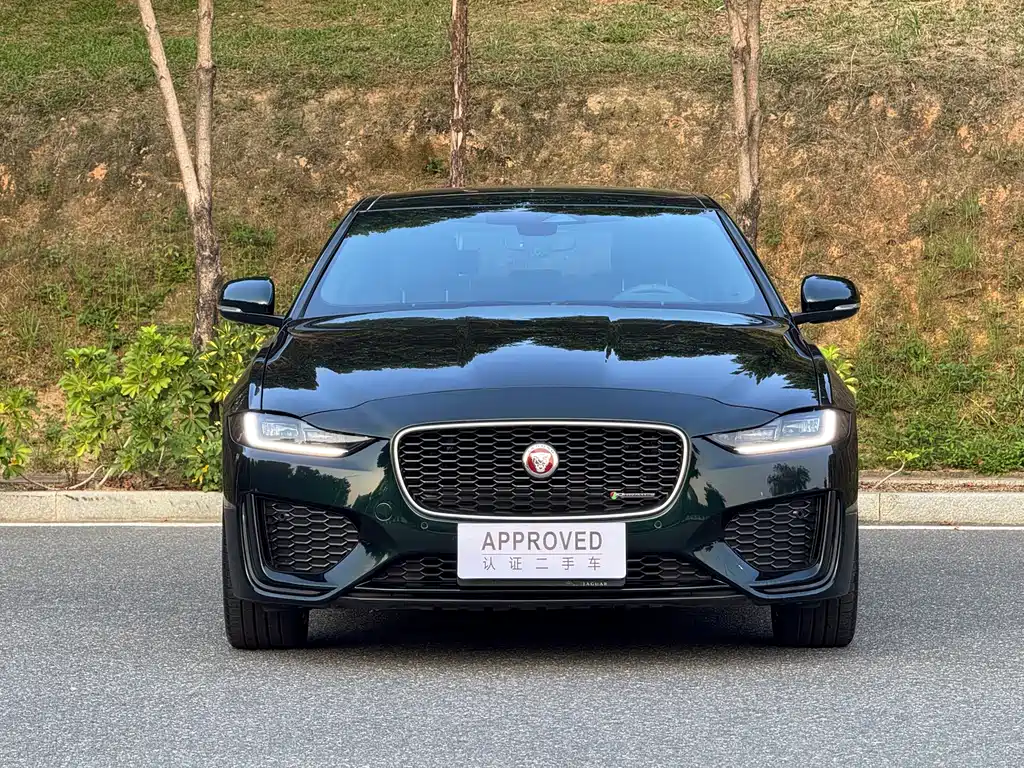 Jaguar XEL 2023 — фото 2