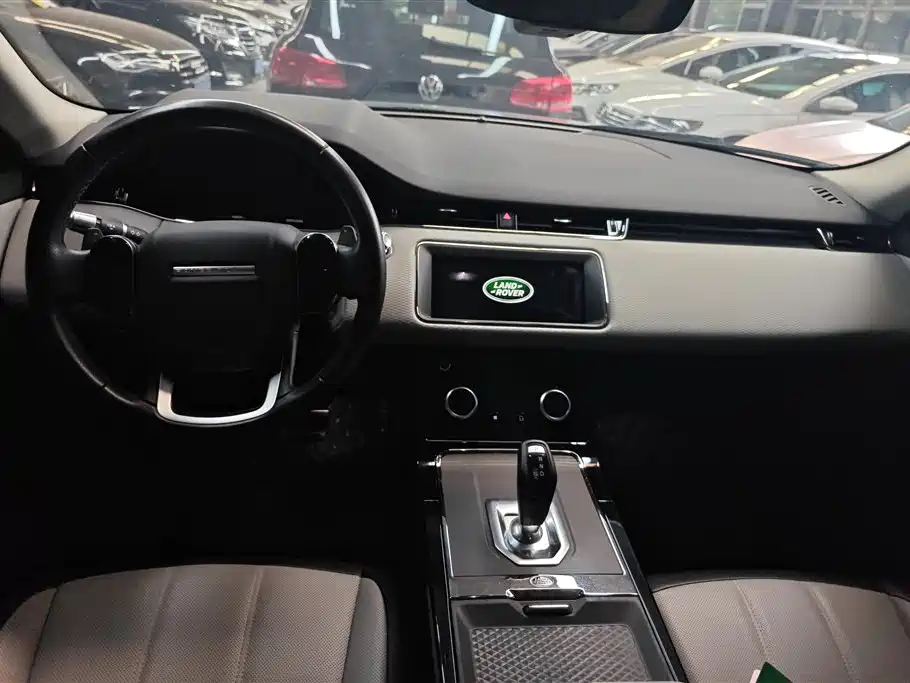 Land Rover Evoque 2020 — фото 12