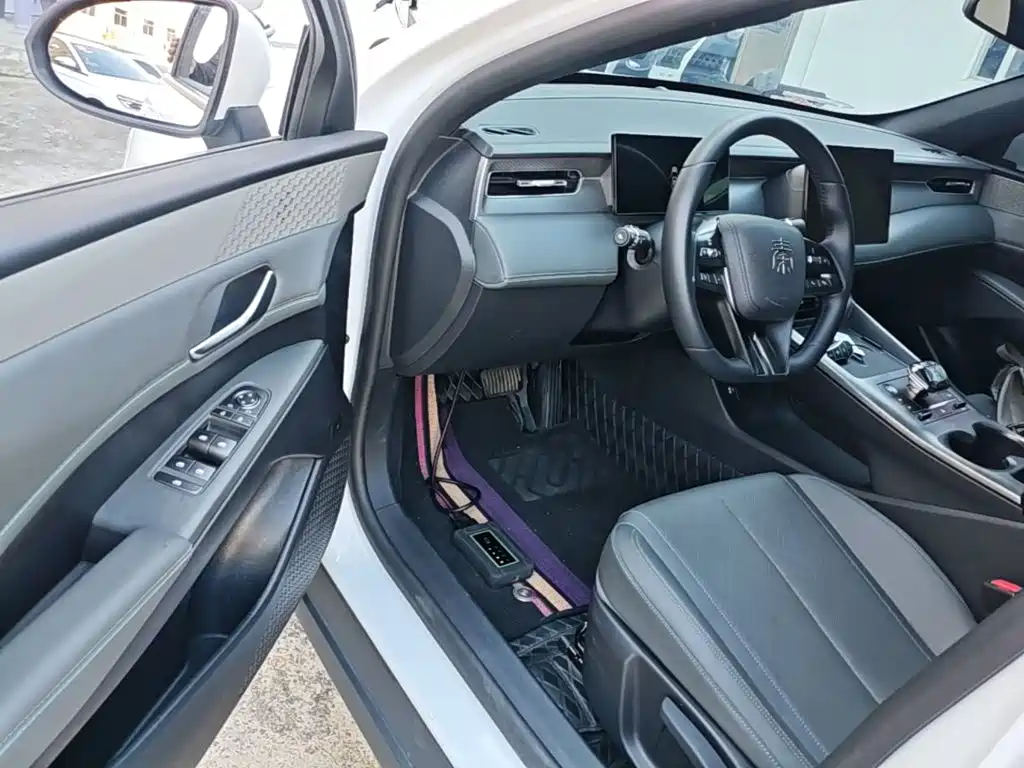 BYD Qin PLUS 2025 — фото 16