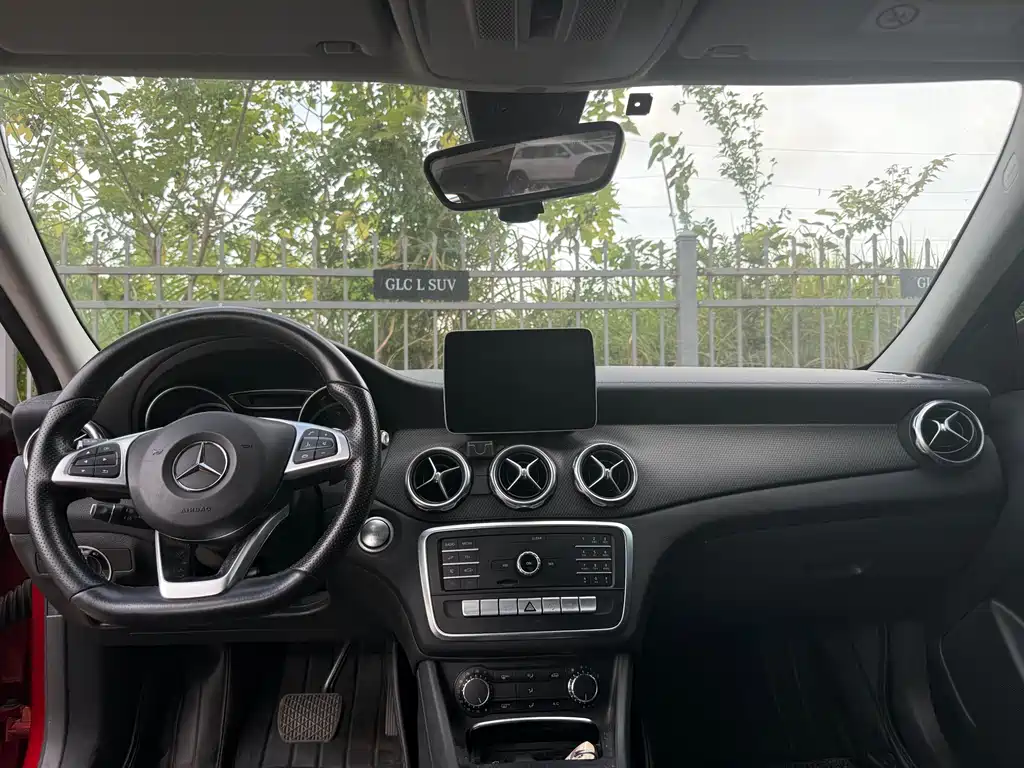 Mercedes-Benz GLA 2019