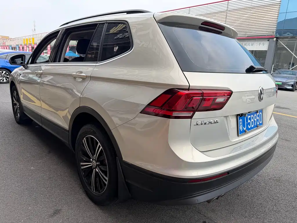 Volkswagen Tiguan L 2019 — фото 8