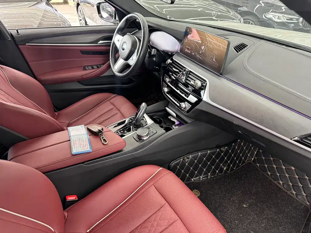 BMW 5 Series 2022