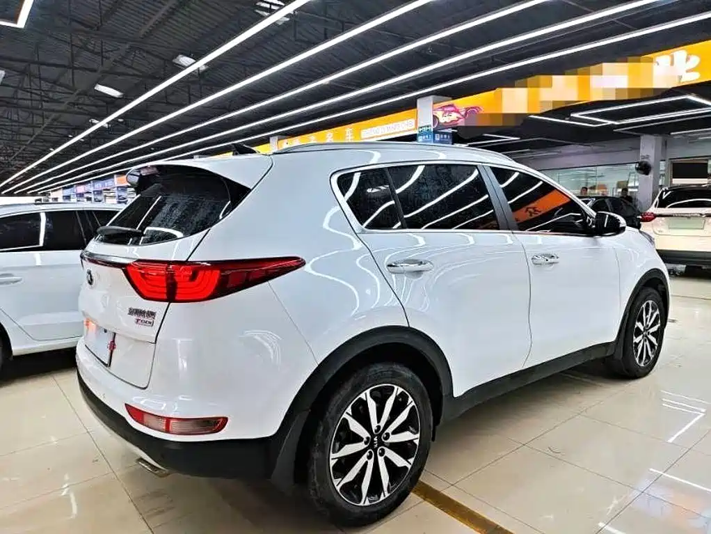 Kia KX5 2016 — фото 10