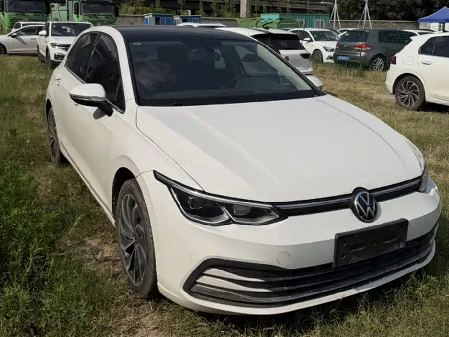 Volkswagen Golf 2024