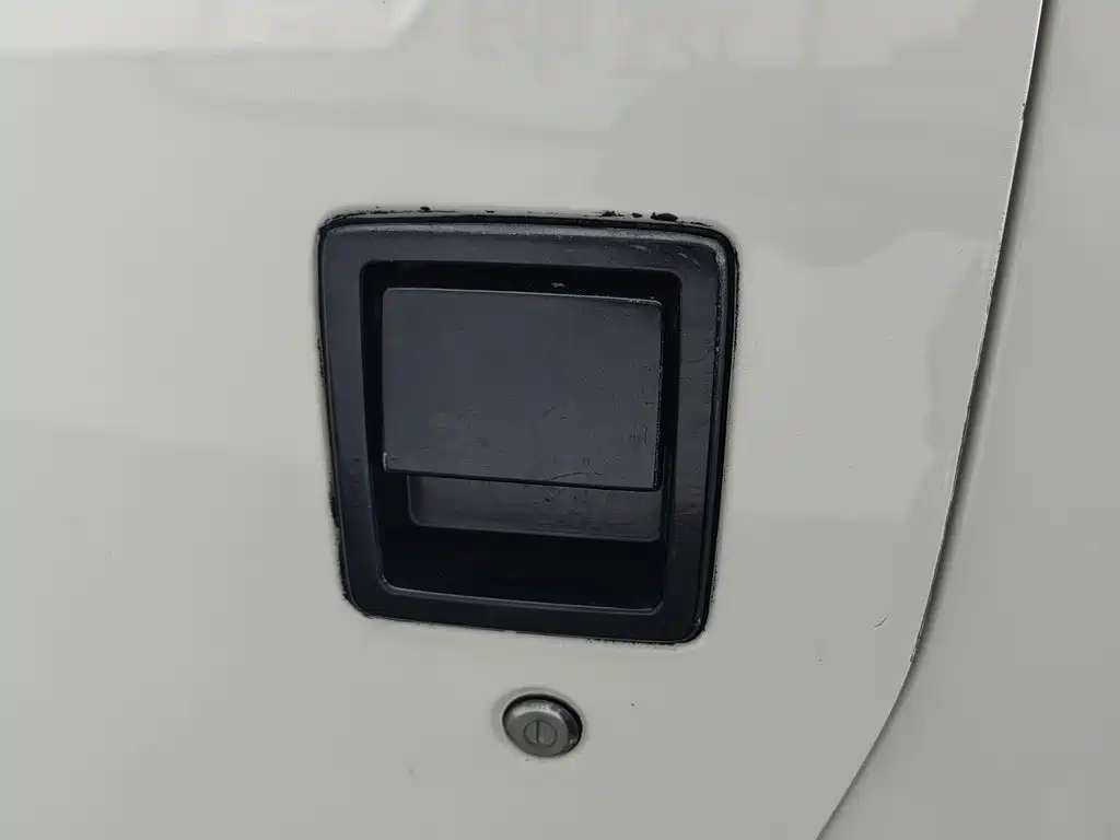 BAIC BJ40 2015 — фото 18