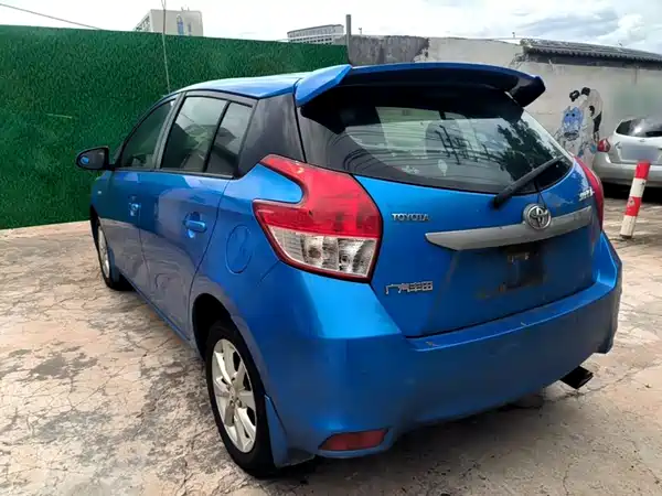 Toyota Yaris L 2014