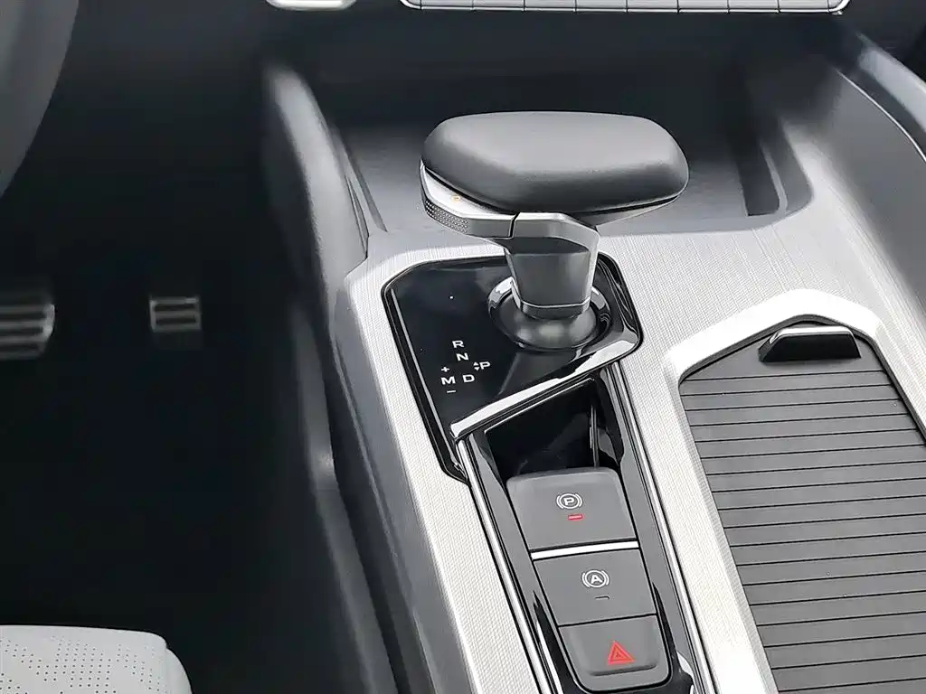 Geely Xingrui 2023 — фото 13