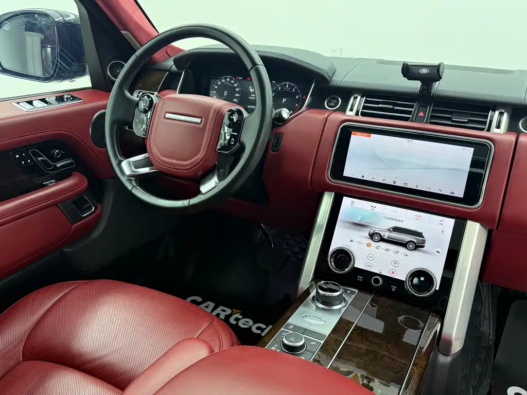 Land Rover Range Rover 2021 — фото 18