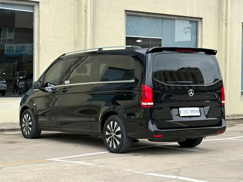 Mercedes-Benz Vito 2022 — фото 13