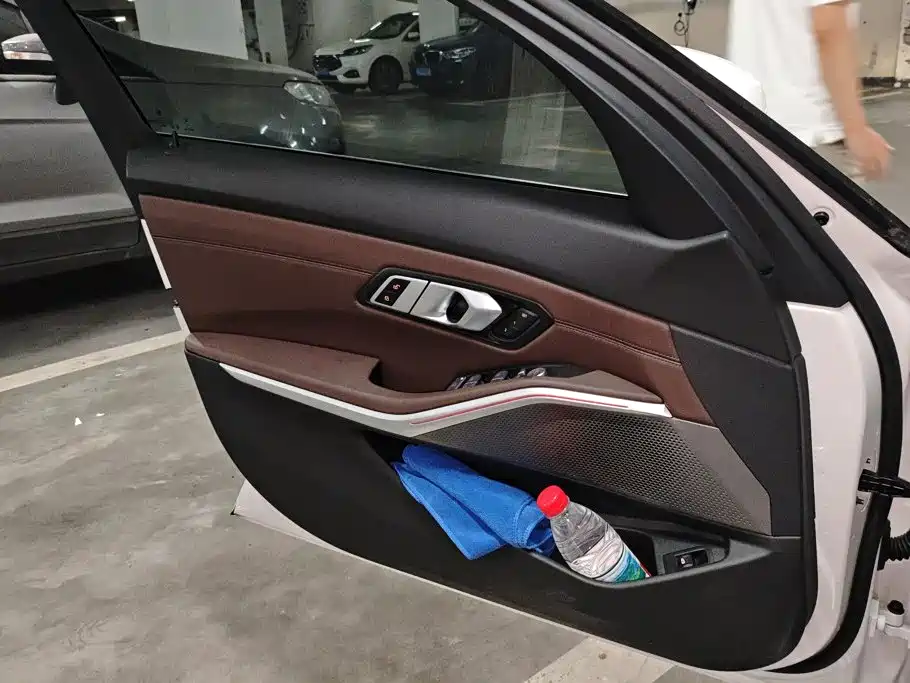 BMW 3 Series 2023