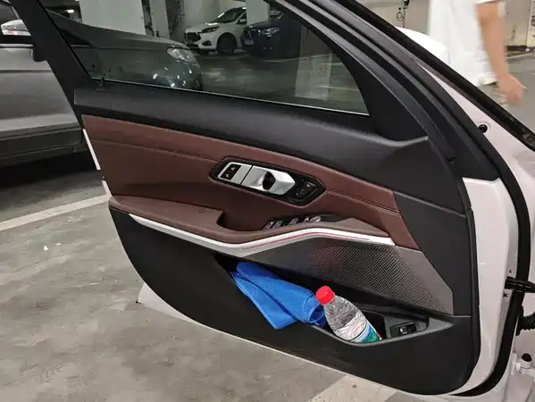 BMW 3 Series 2023
