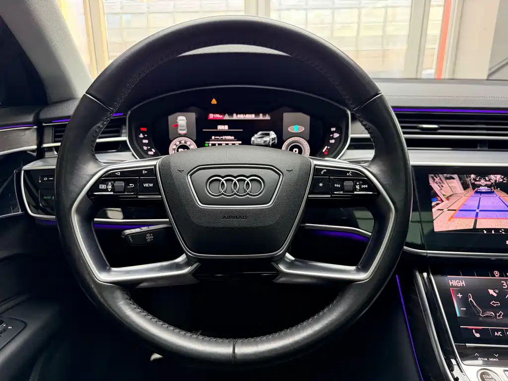 Audi A8 2021 — фото 22