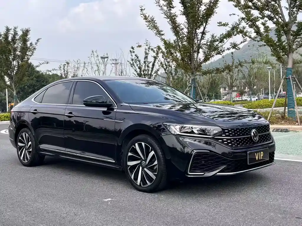 Volkswagen Passat 2022