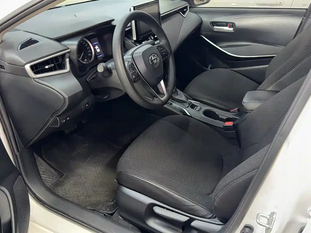 Toyota Corolla 2022 — фото 16