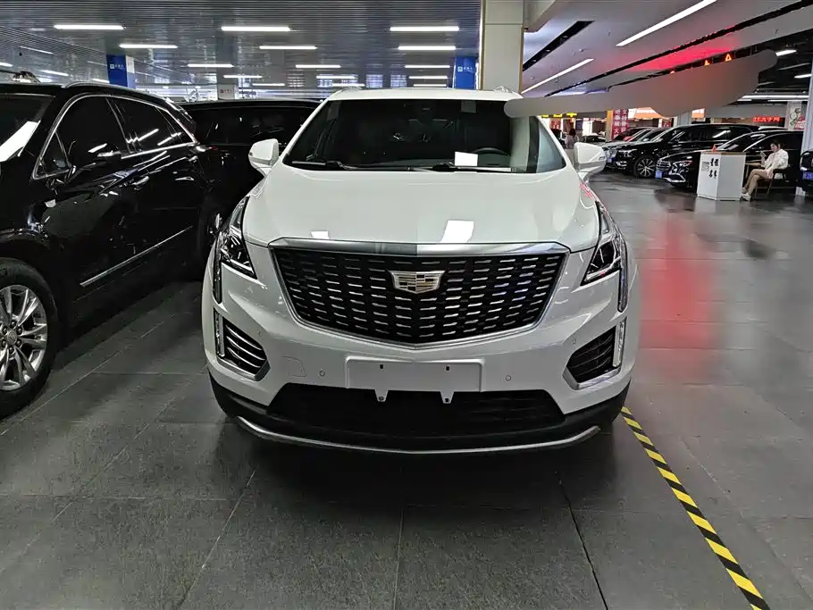 Cadillac XT5 2020 — фото 2