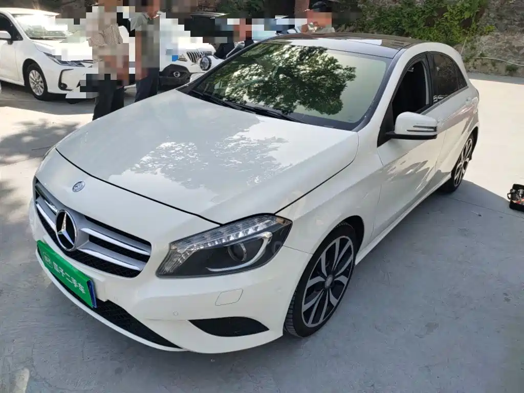 Mercedes-Benz A-Class 2015 — фото 2