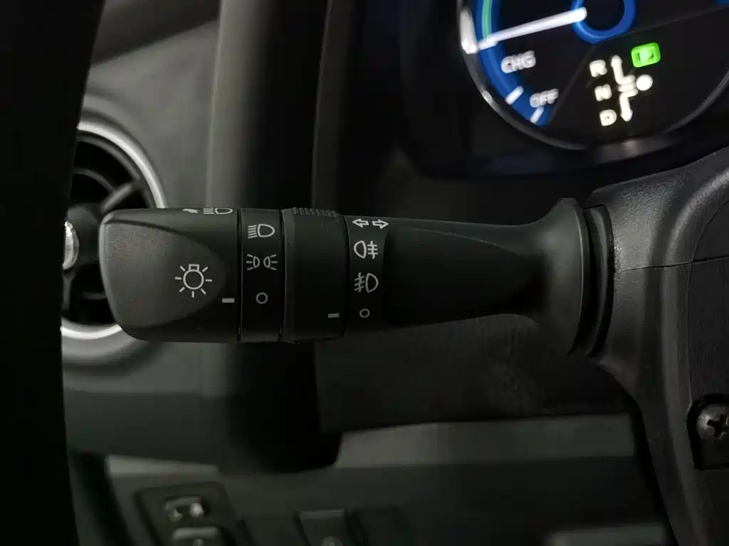 Toyota Corolla Hybrid 2022 — фото 21