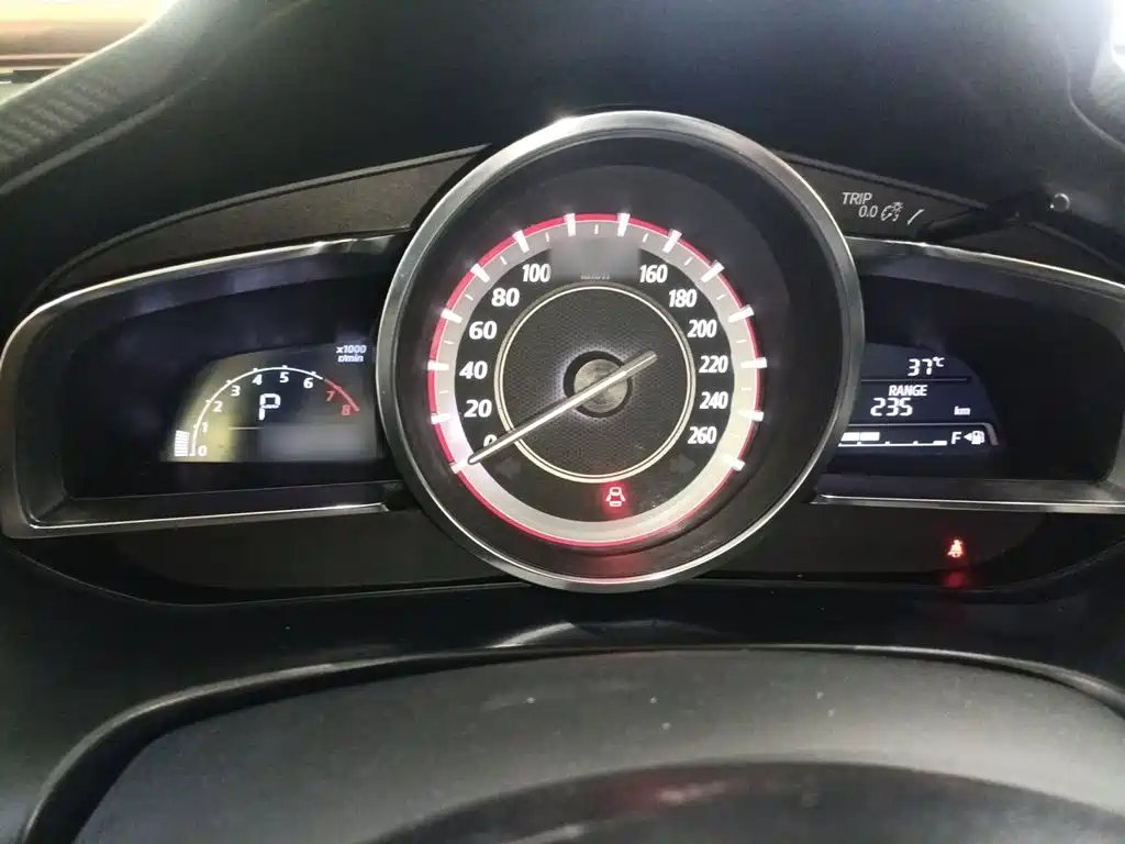 Mazda 3 Angkesela 2015