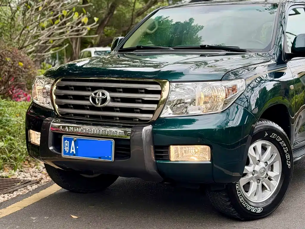Toyota Land Cruiser 2010 — фото 3