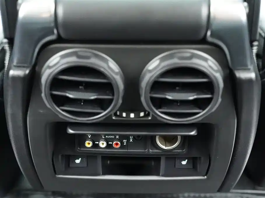 Land Rover Sport 2011 — фото 22