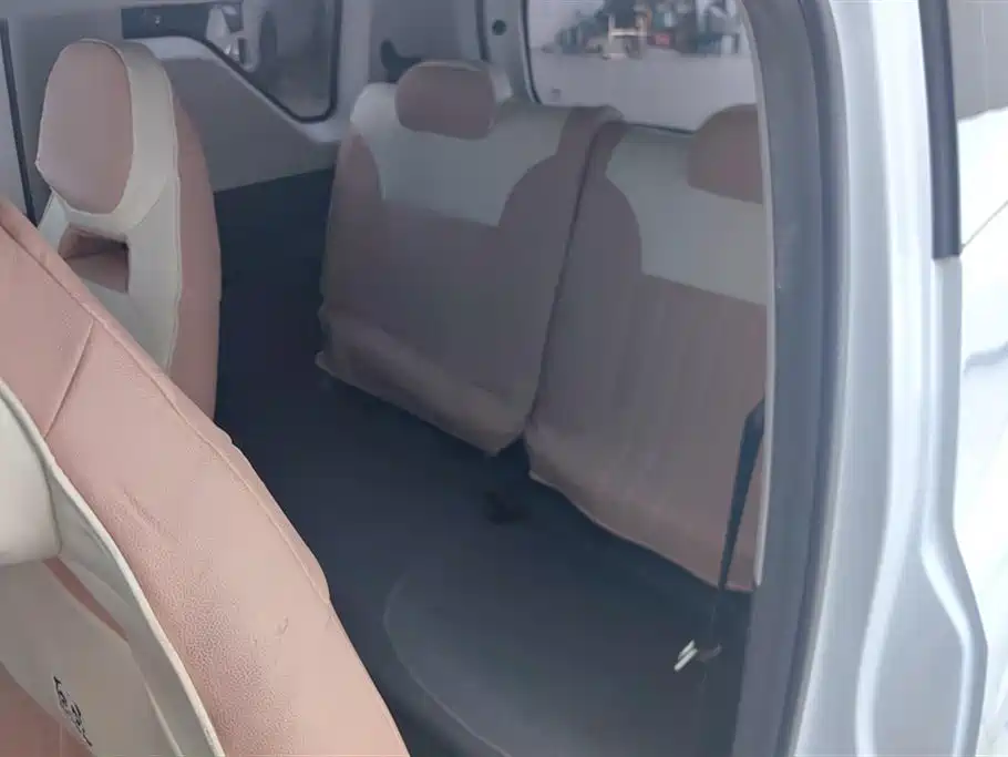 Geely Galaxy Panda 2025 — фото 11