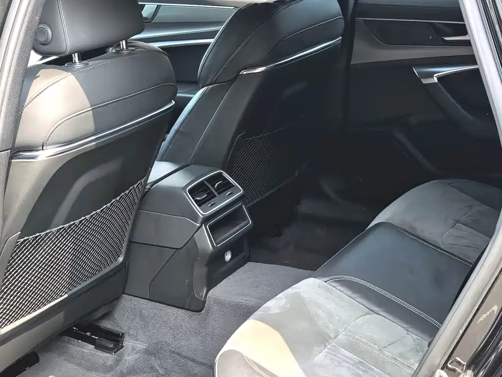 Audi A6L 2021