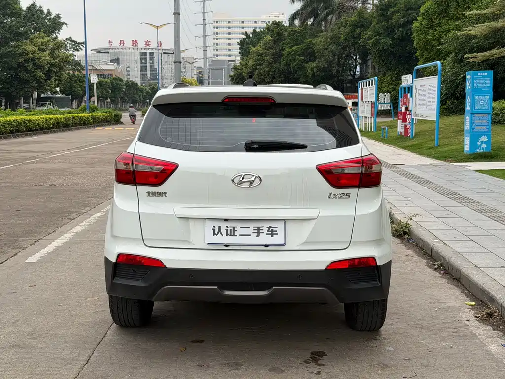 Hyundai ix25 2015 — фото 15