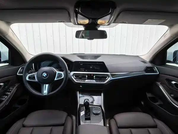 BMW 3 Series 2021