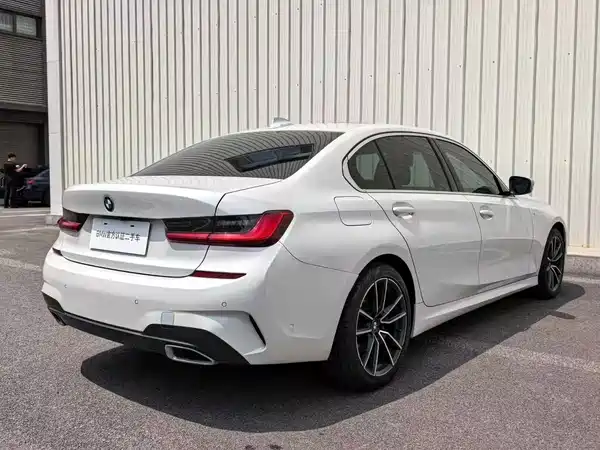 BMW 3 Series 2021
