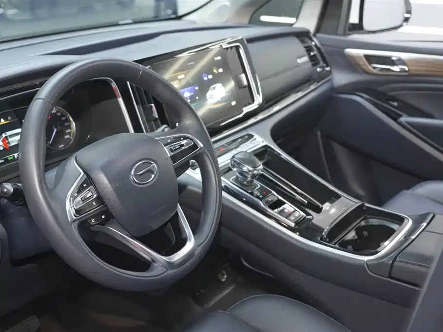 GAC Motor Trumpchi M8 2022 — фото 11