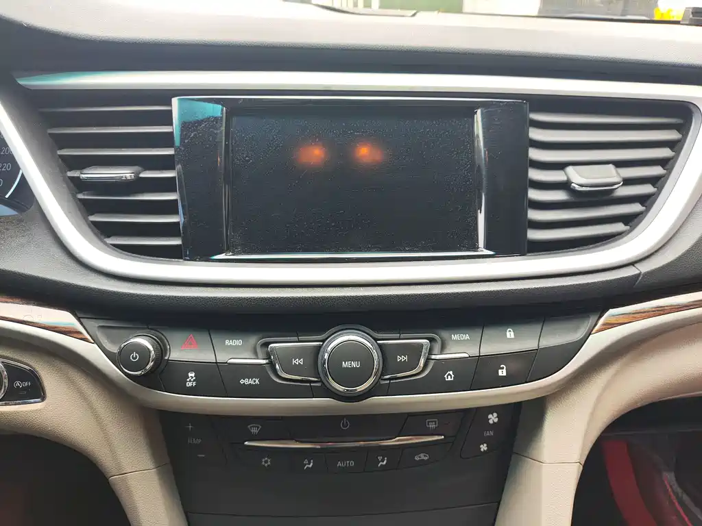 Buick Excelle 2015 — фото 13