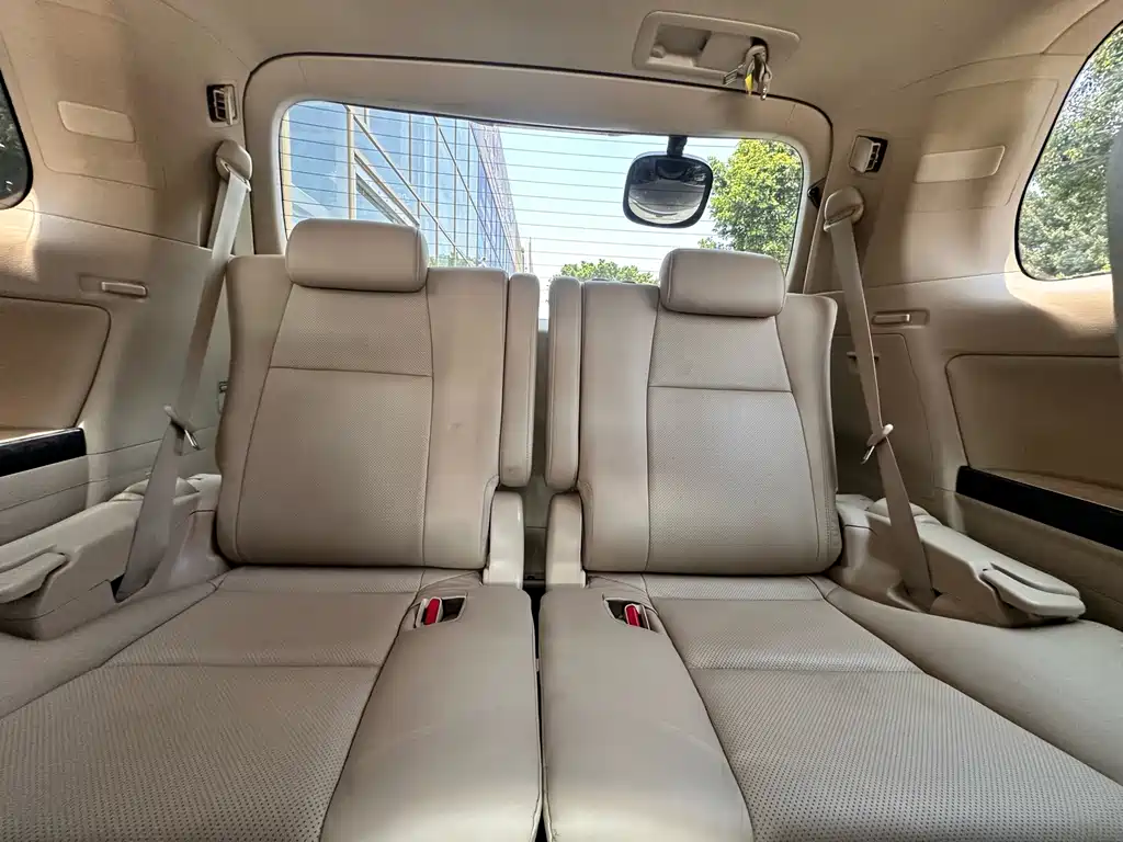 Toyota Alphard 2011 — фото 19
