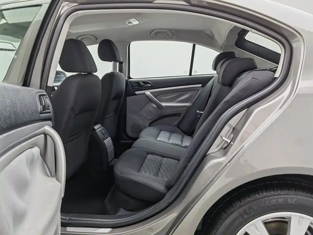 Skoda Octavia 2014 — фото 15