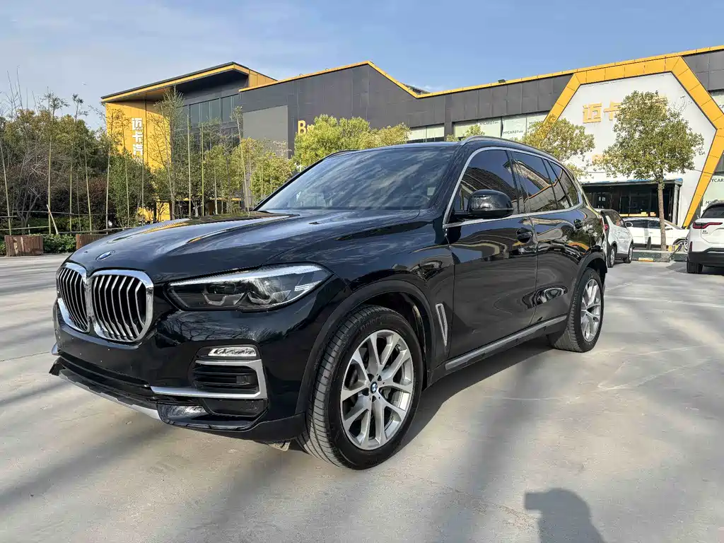 BMW X5 2020 — фото 1