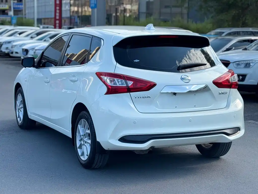 Nissan Tiida 2021