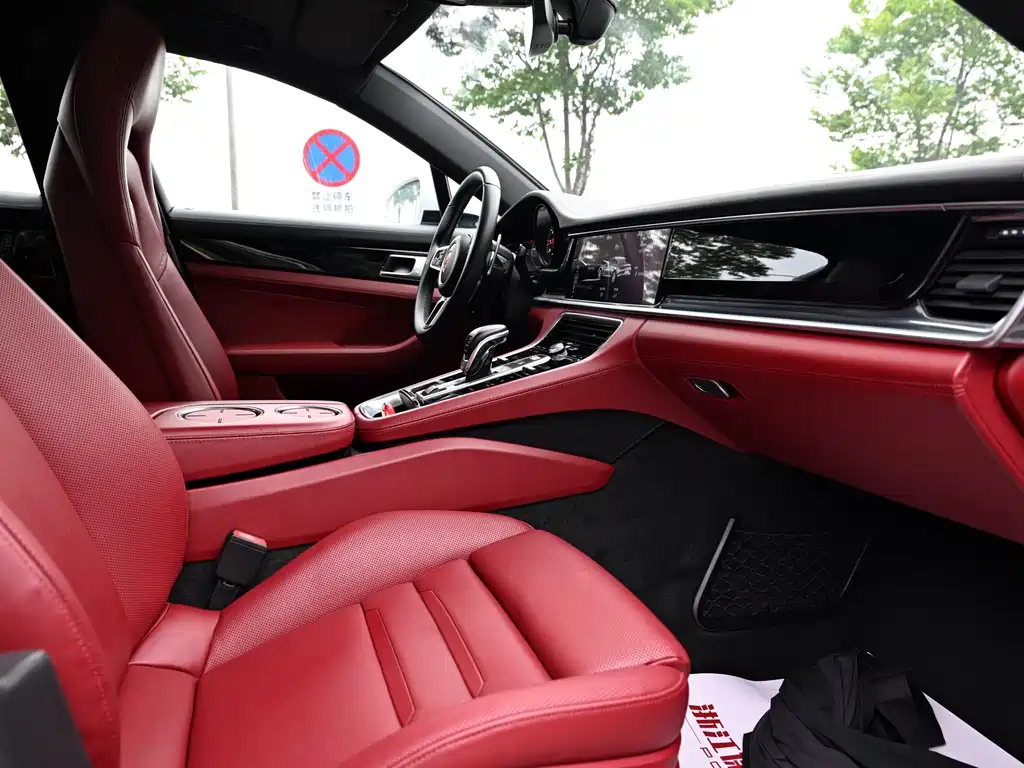 Porsche Panamera 2019 — фото 13