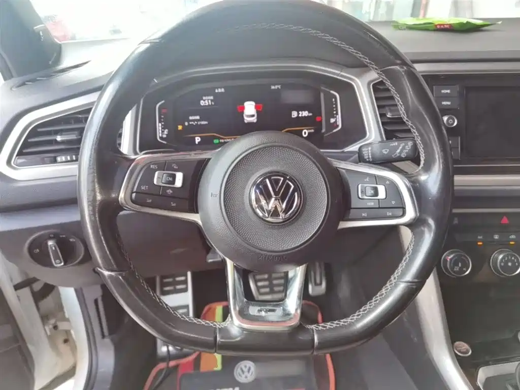 Volkswagen T-Roc 2019 — фото 11