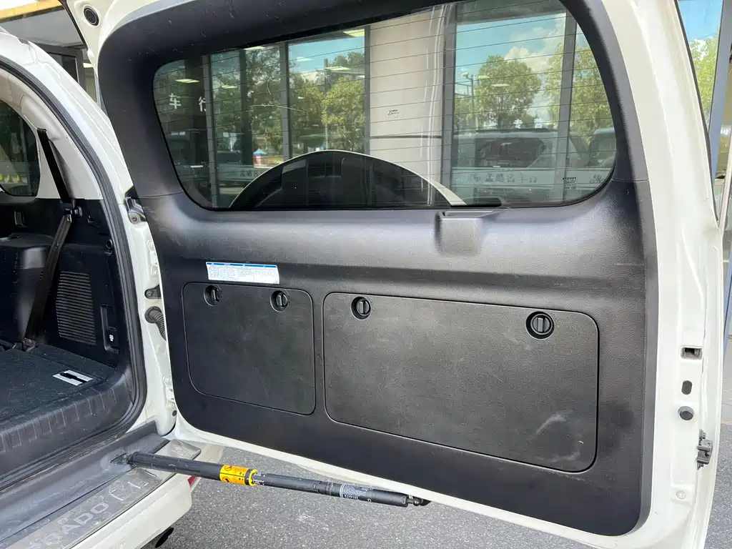 Toyota Prado 2019 — фото 14