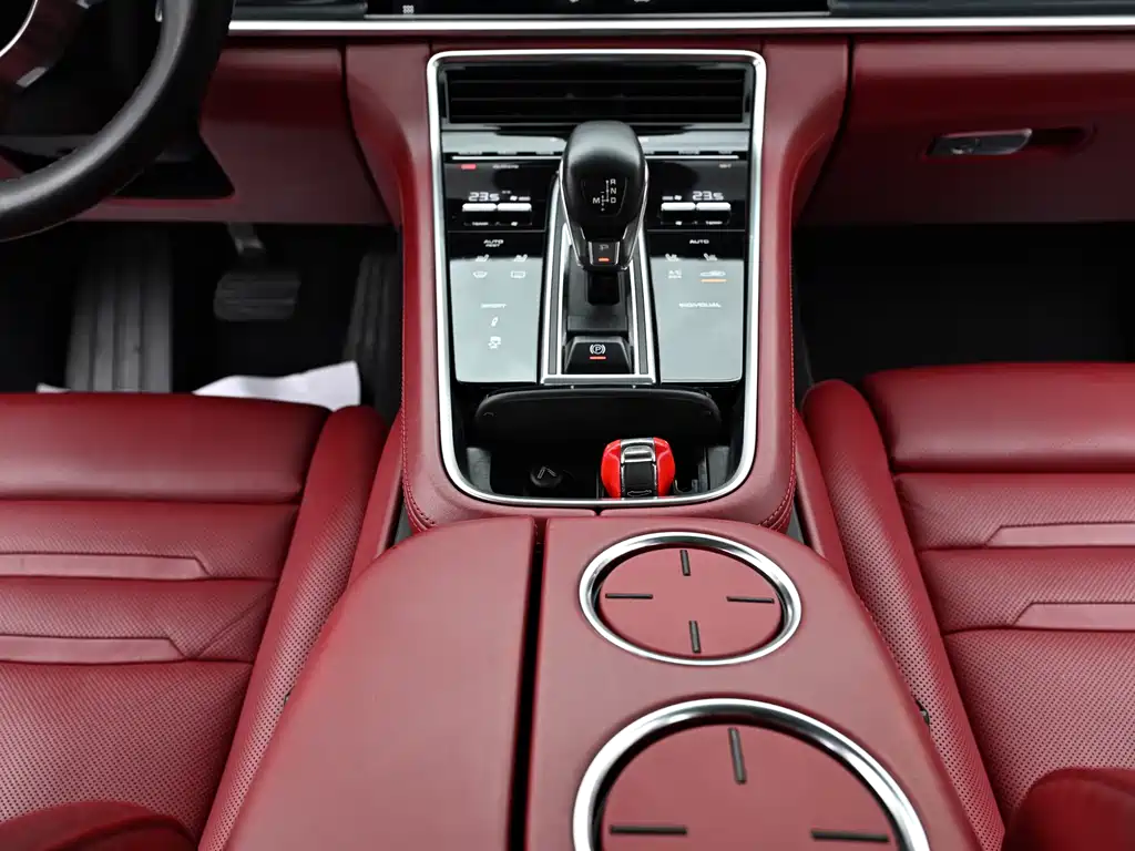 Porsche Panamera 2019 — фото 10