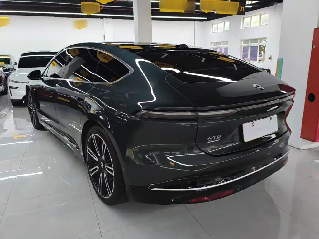 NIO ET9 2025