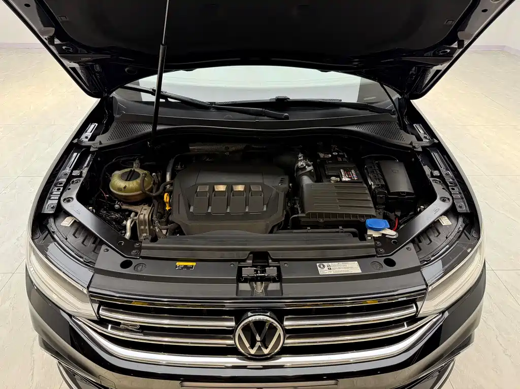 Volkswagen Tiguan L 2022 — фото 14
