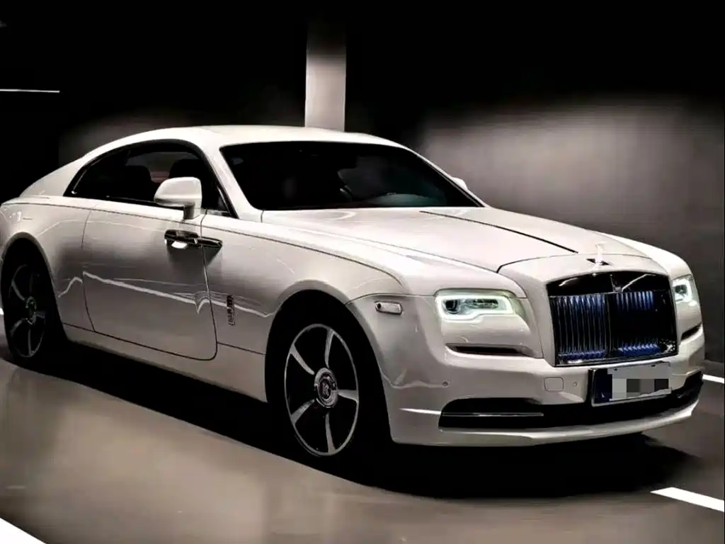 Rolls-Royce Phantom 2015 — фото 6