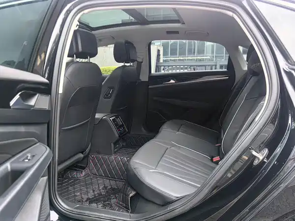 Volkswagen Passat 2024